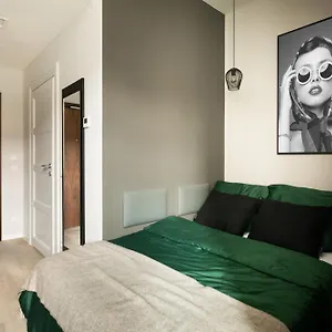 Milestone Center Urban Living Polen